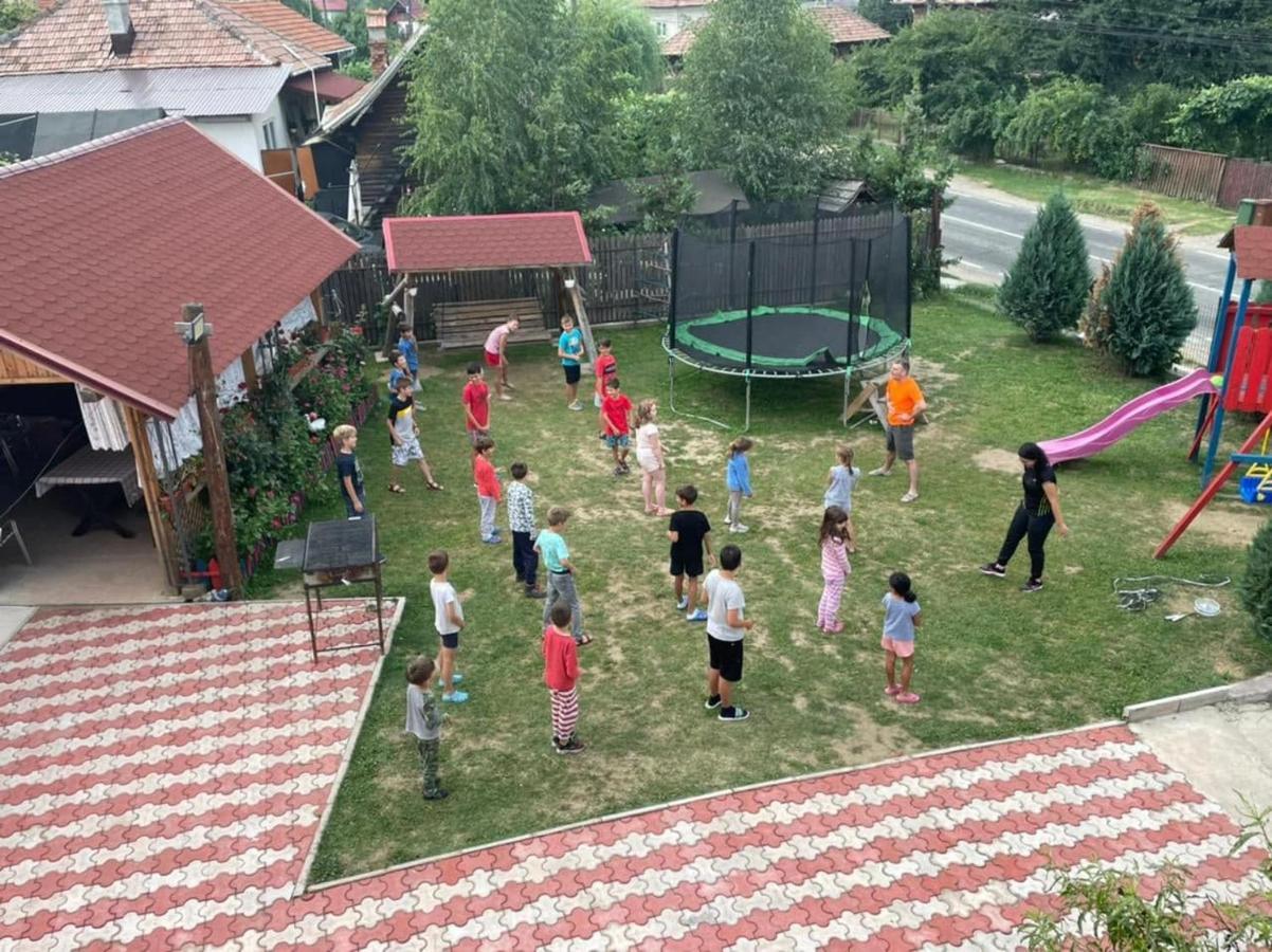 Pensiunea Patricia Oesti-Paminteni Buitenkant foto